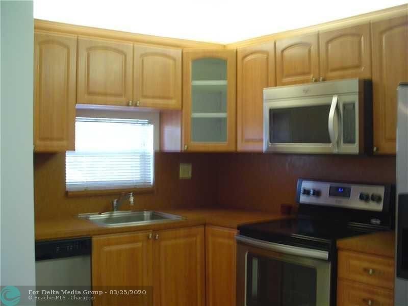 8940 S Hollybrook Bl, Unit 306, Pembroke Pines, FL 33025 Photo