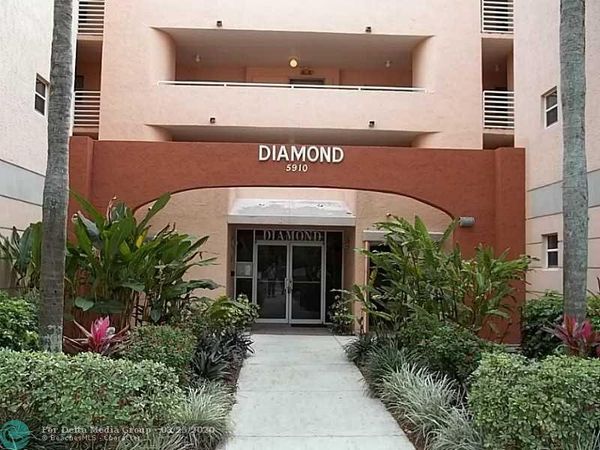 5910 Morningstar Circle, Unit 202, Delray Beach, FL 33484