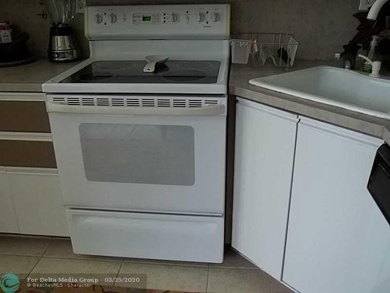 5910 Morningstar Cir, Unit 202, Delray Beach, FL 33484 Photo