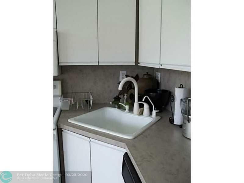 5910 Morningstar Cir, Unit 202, Delray Beach, FL 33484 Photo