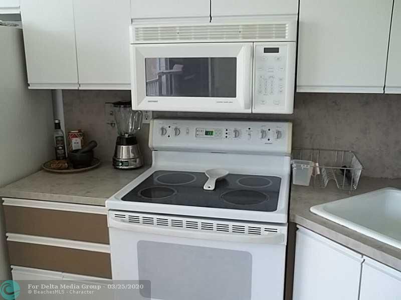 5910 Morningstar Cir, Unit 202, Delray Beach, FL 33484 Photo