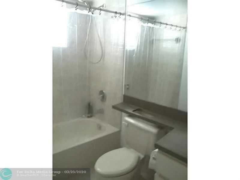 5910 Morningstar Cir, Unit 202, Delray Beach, FL 33484 Photo