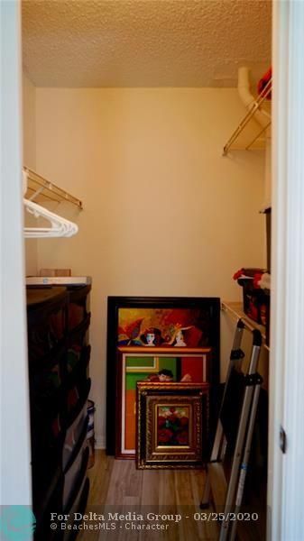 3330 N Pinewalk Drive, Unit 1625, Margate, FL 33063 Photo