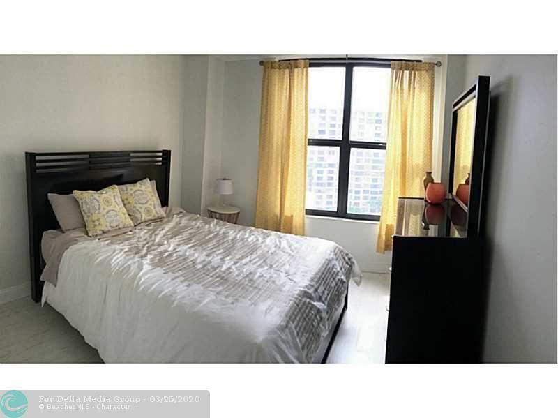 2500 Parkview Dr, Unit 1519, Hallandale Beach, FL 33009 Photo