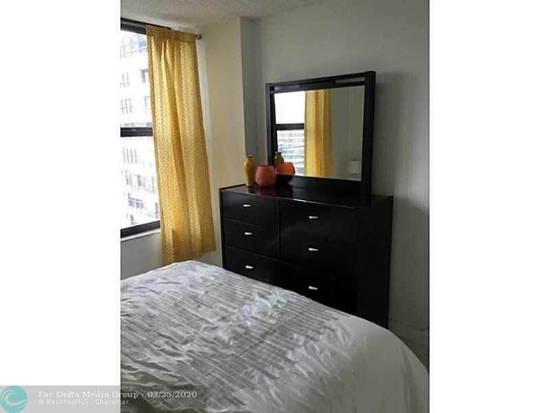 2500 Parkview Dr, Unit 1519, Hallandale Beach, FL 33009 Photo