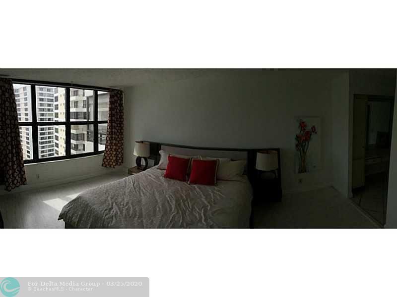 2500 Parkview Dr, Unit 1519, Hallandale Beach, FL 33009 Photo