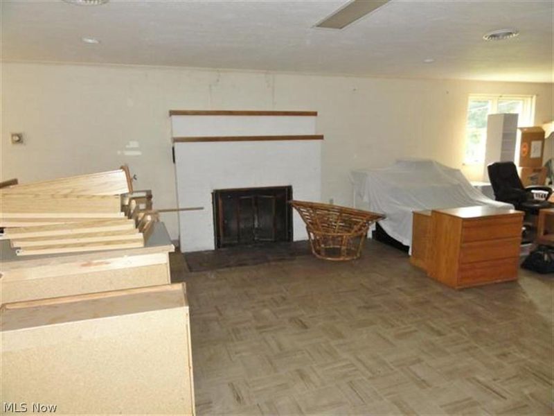 474 E Main Street, Brewster, OH 44613 Photo 10