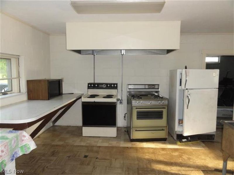 474 E Main Street, Brewster, OH 44613 Photo 5