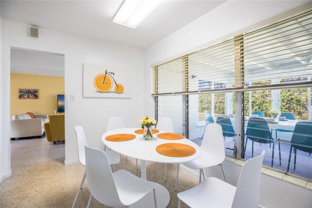 2473 Davis Boulevard, Sarasota, FL 34237 Photo