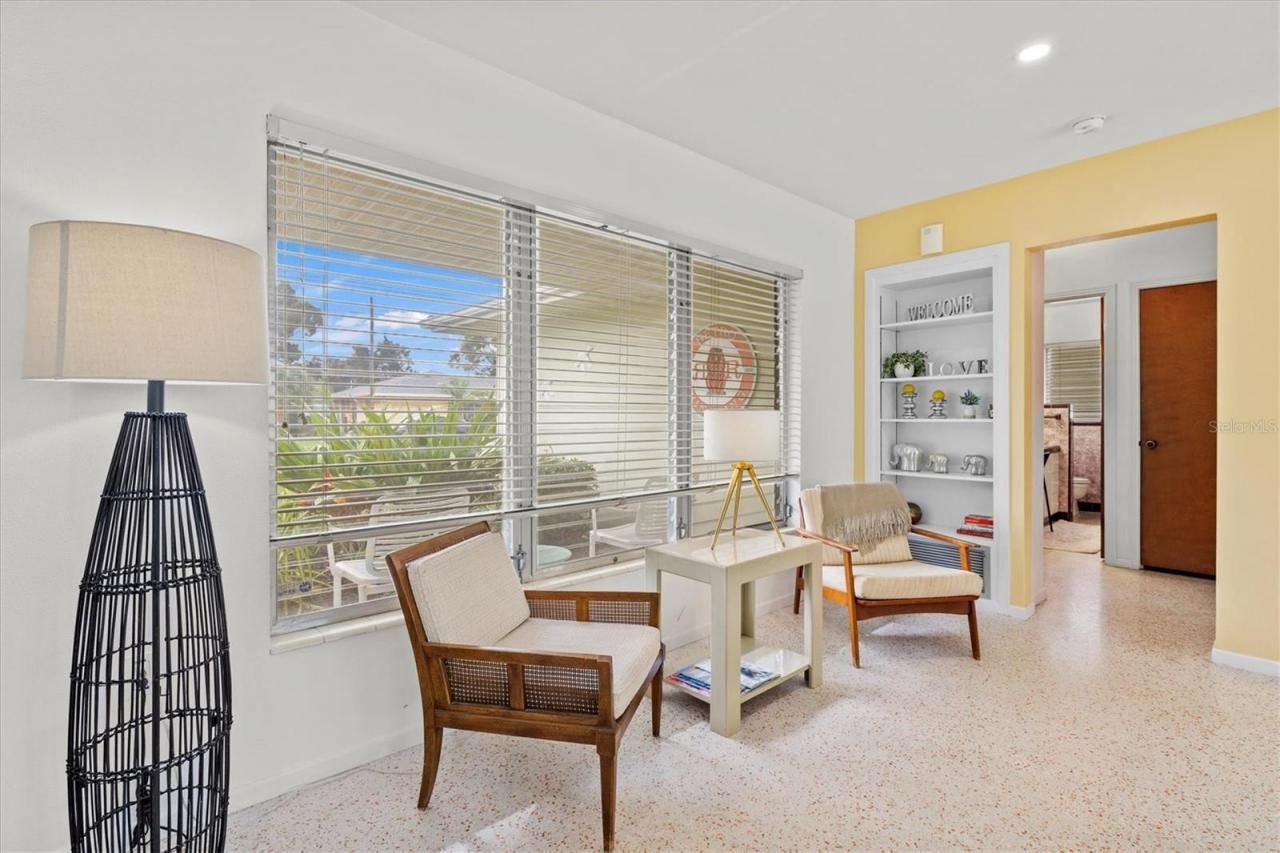 2473 Davis Boulevard, Sarasota, FL 34237 Photo