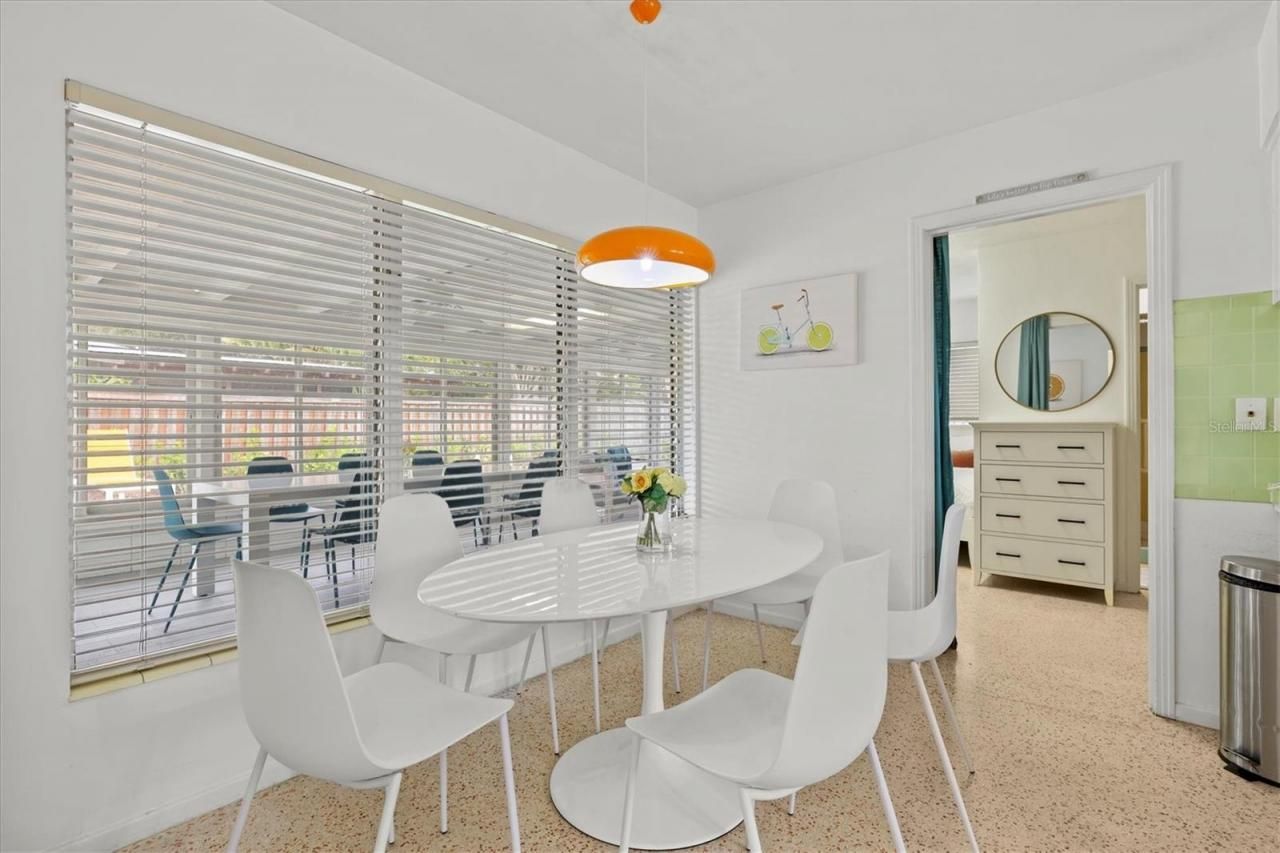 2473 Davis Boulevard, Sarasota, FL 34237 Photo