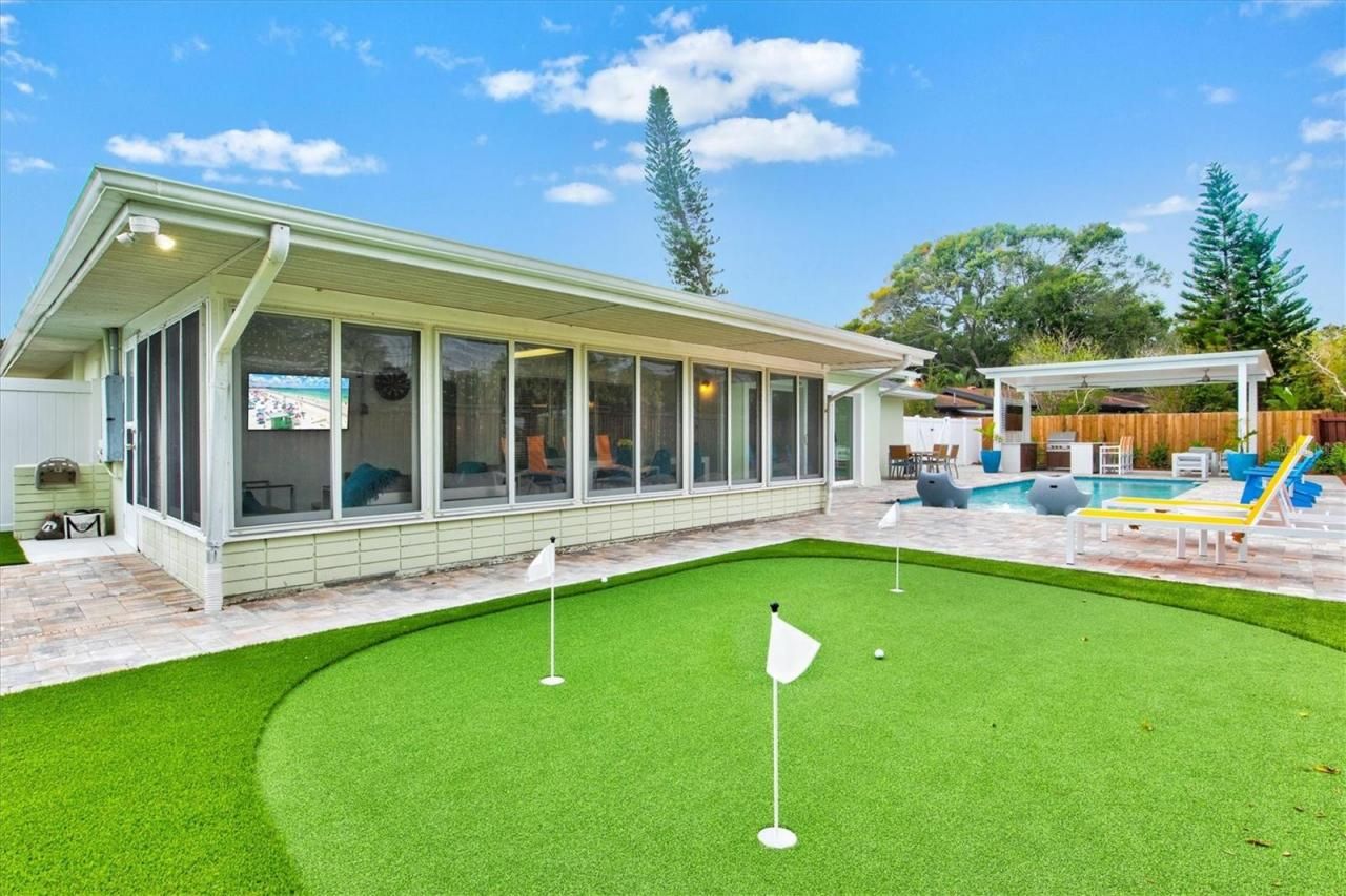 2473 Davis Boulevard, Sarasota, FL 34237 Photo