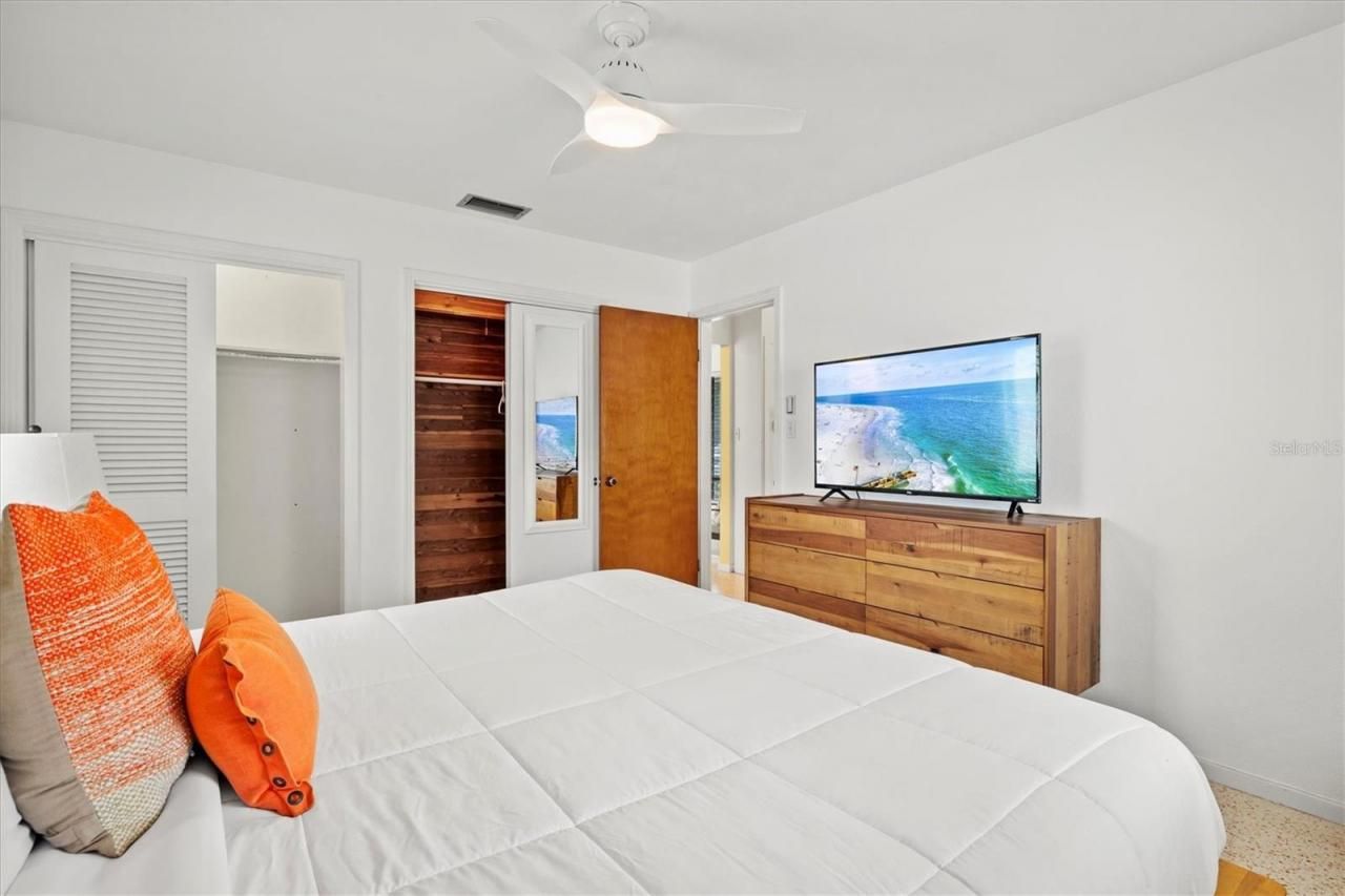 2473 Davis Boulevard, Sarasota, FL 34237 Photo