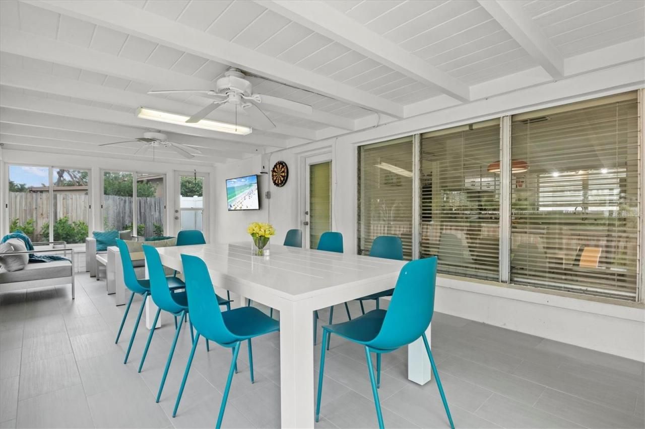 2473 Davis Boulevard, Sarasota, FL 34237 Photo