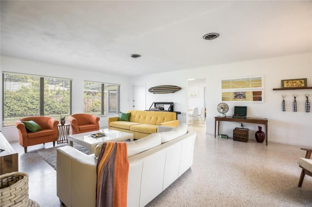 2473 Davis Boulevard, Sarasota, FL 34237 Photo