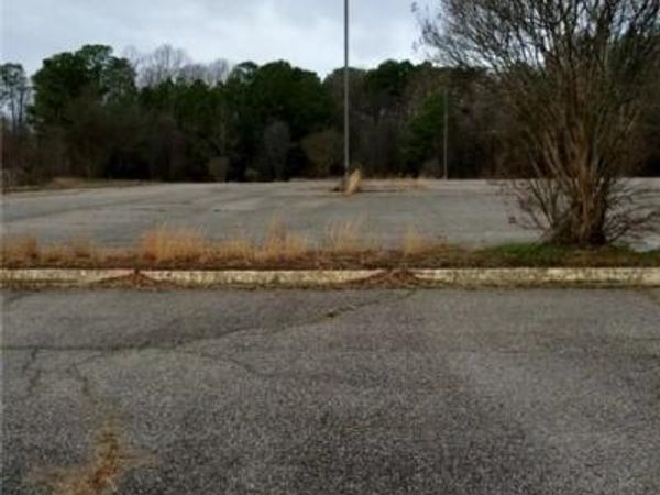 11000 Hull Street Road, Chesterfield, VA 23112