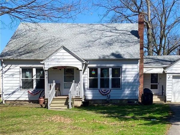 1011 N Main Street, Amherst, OH 44011