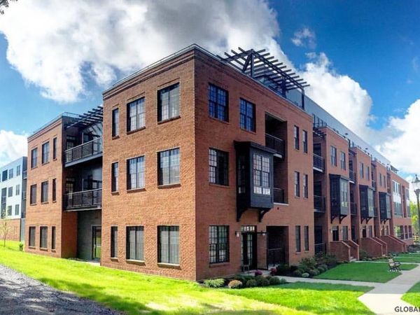130 EXCELSIOR Avenue, Unit 306, Saratoga Springs, NY 12866