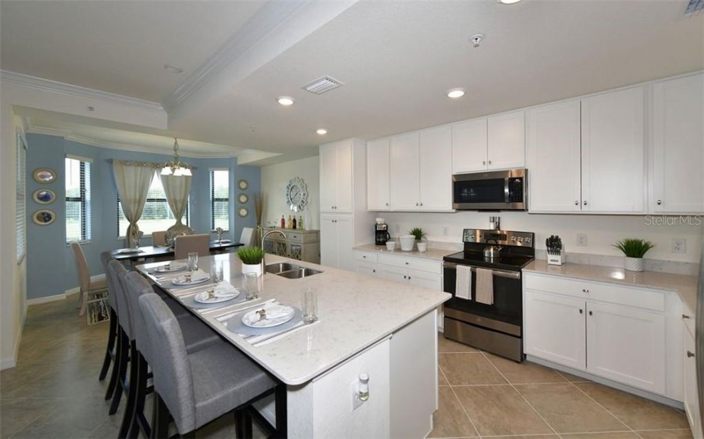 17520 Gawthrop Drive, Unit 203, Lakewood Ranch, FL 34211 Photo