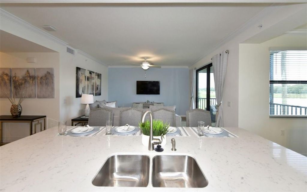 17520 Gawthrop Drive, Unit 203, Lakewood Ranch, FL 34211 Photo