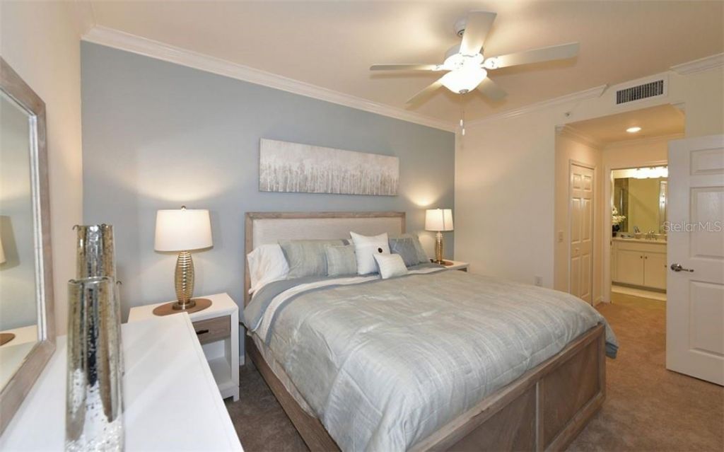 17520 Gawthrop Drive, Unit 203, Lakewood Ranch, FL 34211 Photo