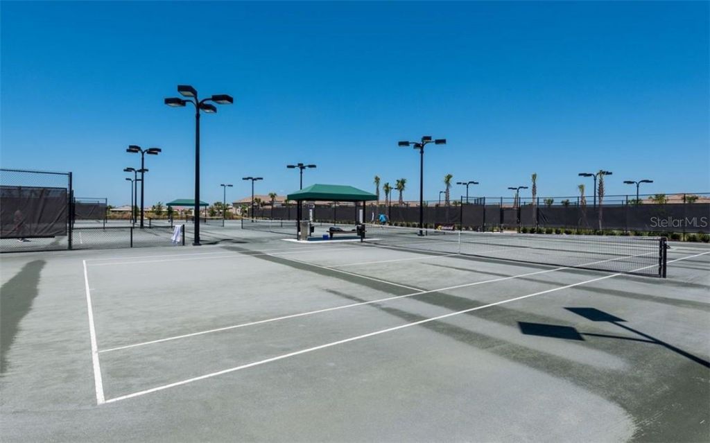 17520 Gawthrop Drive, Unit 203, Lakewood Ranch, FL 34211 Photo