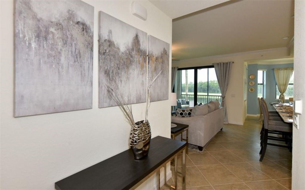 17520 Gawthrop Drive, Unit 203, Lakewood Ranch, FL 34211 Photo