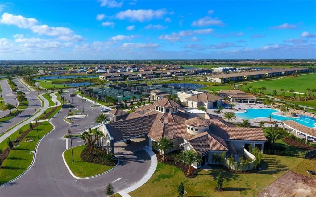 17520 Gawthrop Drive, Unit 203, Lakewood Ranch, FL 34211 Photo