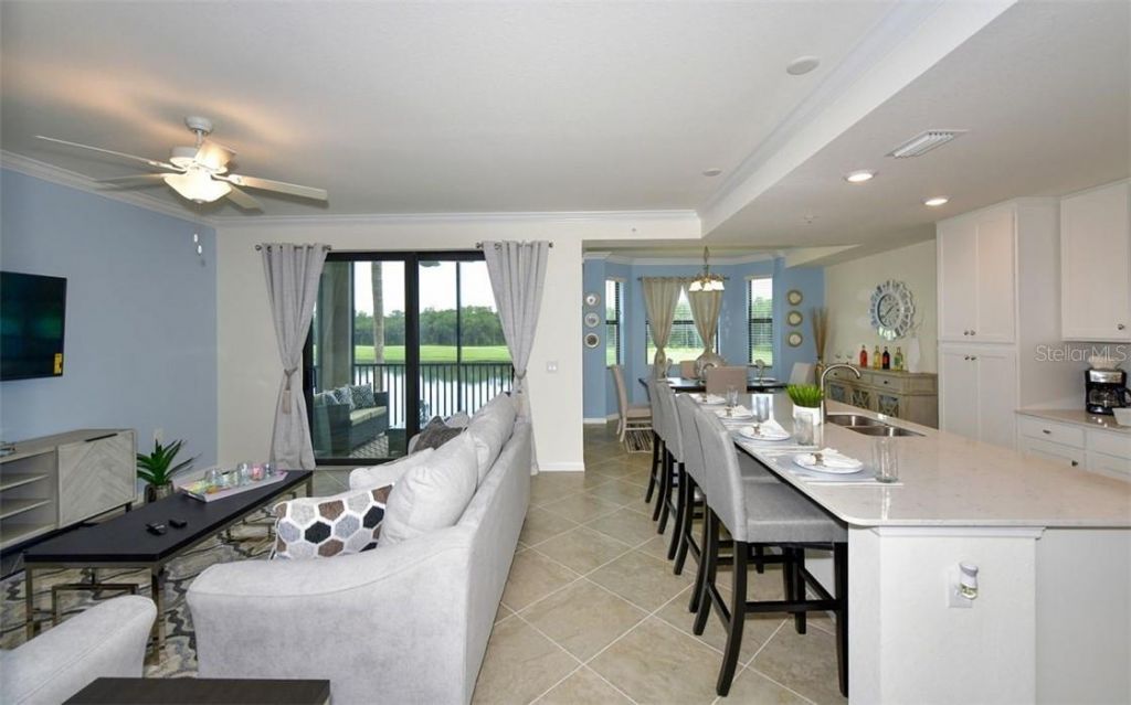 17520 Gawthrop Drive, Unit 203, Lakewood Ranch, FL 34211 Photo