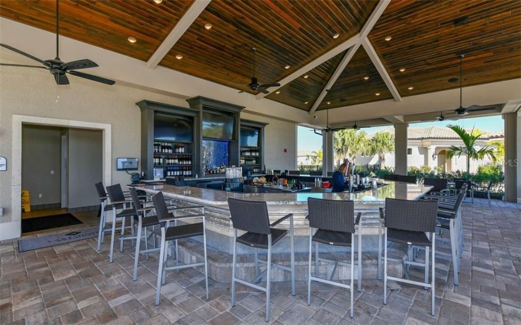 17520 Gawthrop Drive, Unit 203, Lakewood Ranch, FL 34211 Photo