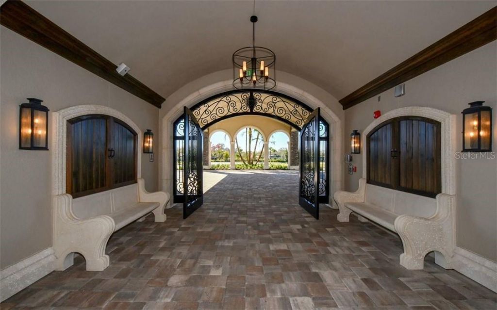 17520 Gawthrop Drive, Unit 203, Lakewood Ranch, FL 34211 Photo