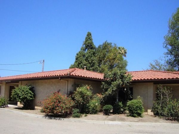 811 W Telegraph Road, Santa Paula, CA 93060