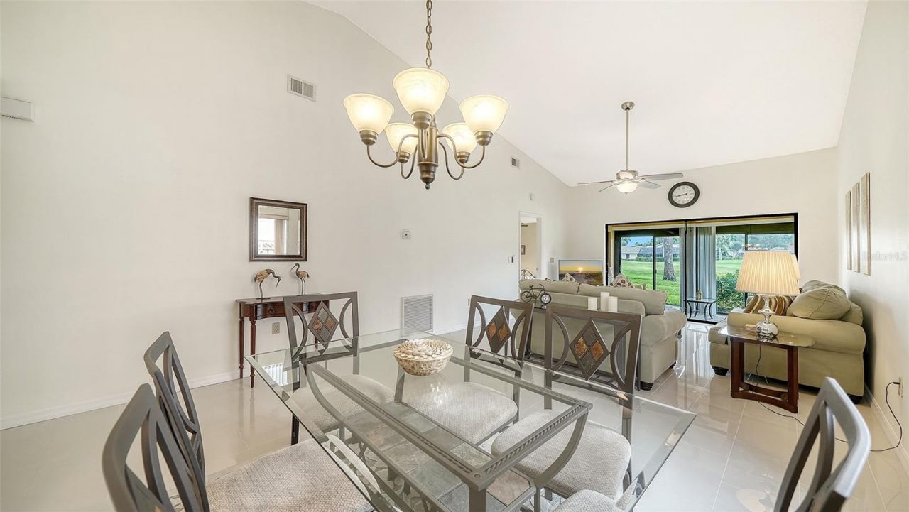 6281 Timberlake Drive, Unit H6, Sarasota, FL 34243 Photo