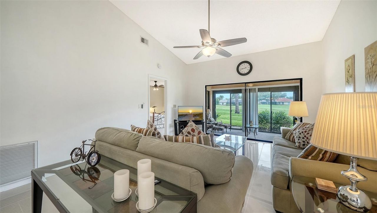 6281 Timberlake Drive, Unit H6, Sarasota, FL 34243 Photo