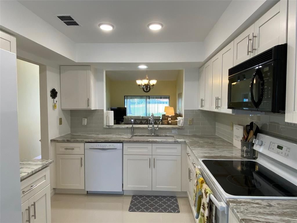 6281 Timberlake Drive, Unit H6, Sarasota, FL 34243 Photo