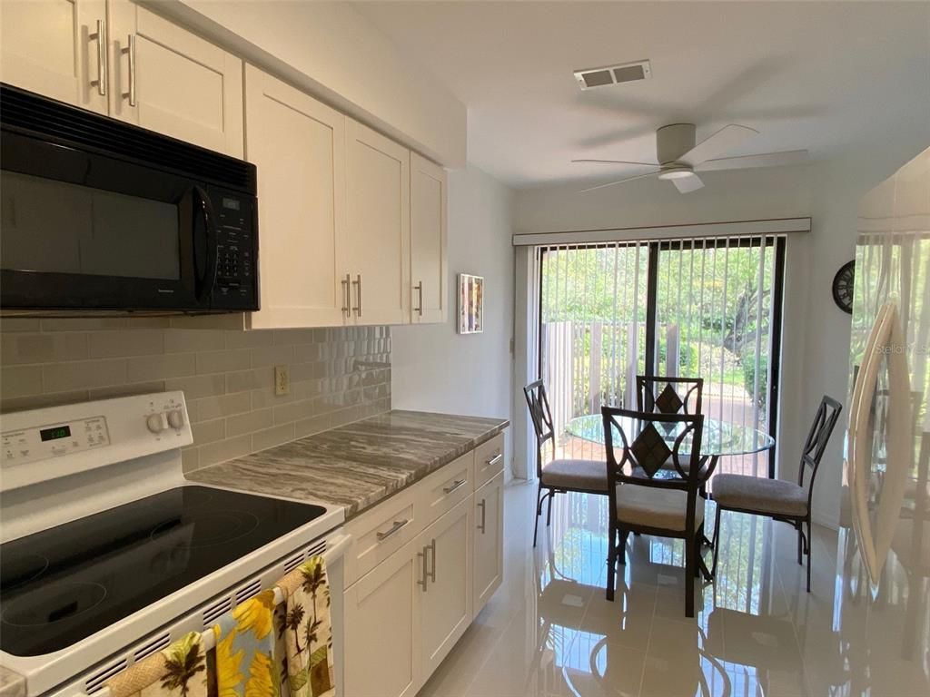 6281 Timberlake Drive, Unit H6, Sarasota, FL 34243 Photo