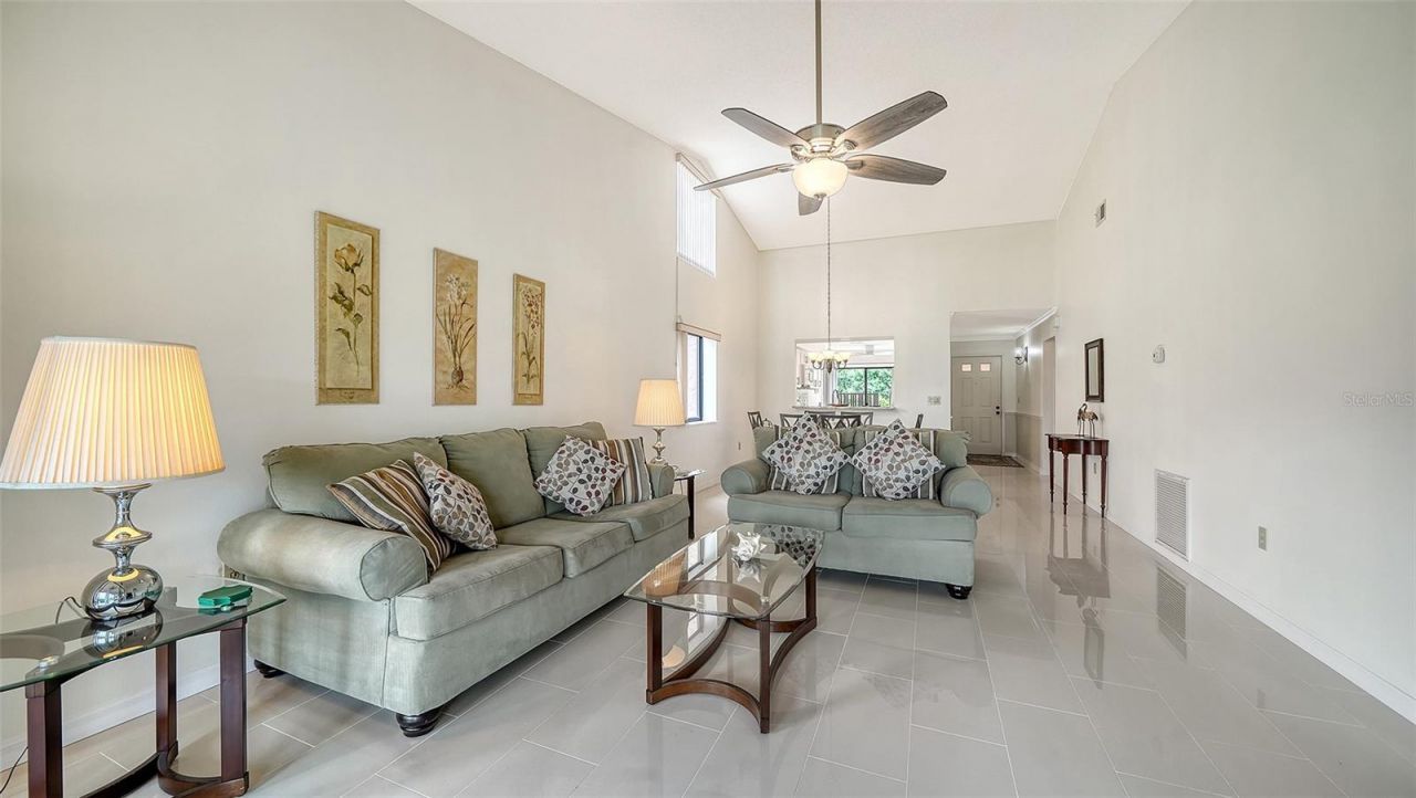 6281 Timberlake Drive, Unit H6, Sarasota, FL 34243 Photo