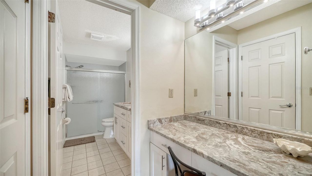 6281 Timberlake Drive, Unit H6, Sarasota, FL 34243 Photo