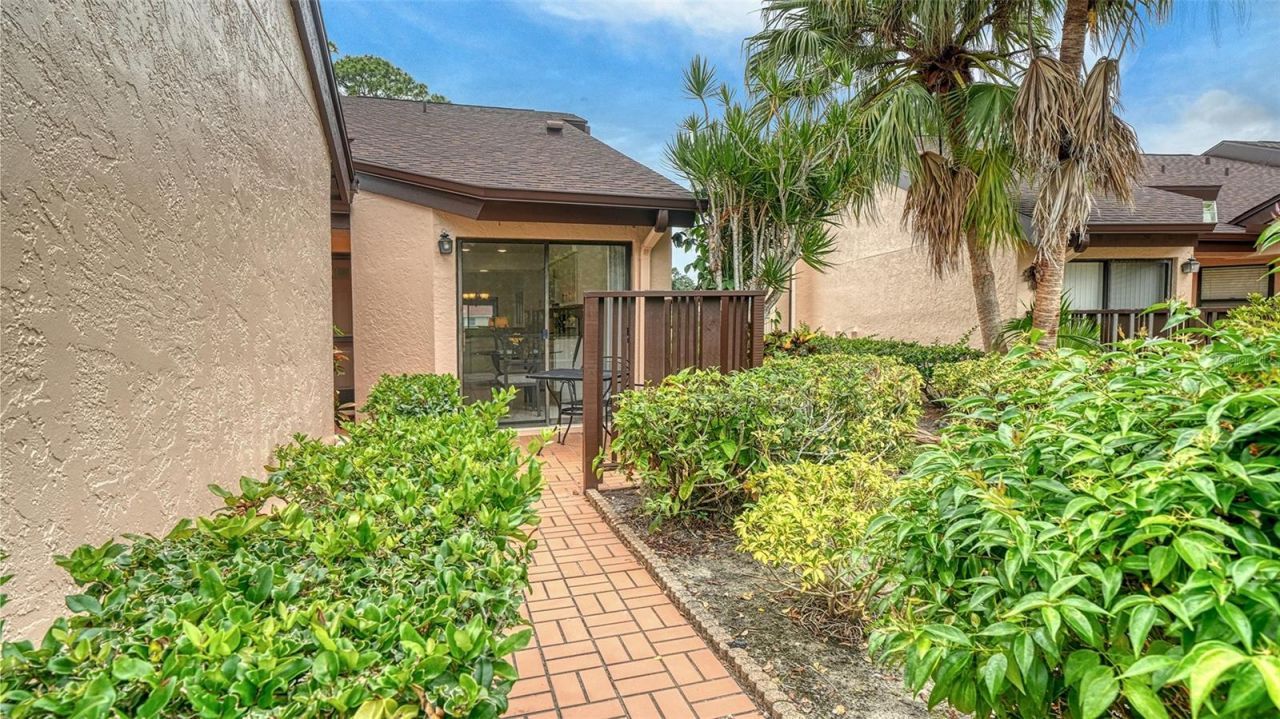 6281 Timberlake Drive, Unit H6, Sarasota, FL 34243 Photo