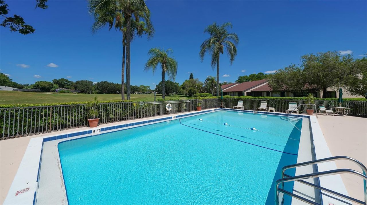 6281 Timberlake Drive, Unit H6, Sarasota, FL 34243 Photo