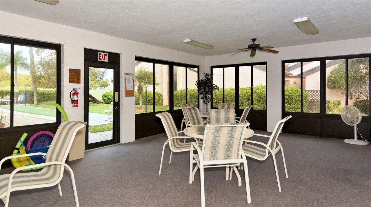 6281 Timberlake Drive, Unit H6, Sarasota, FL 34243 Photo