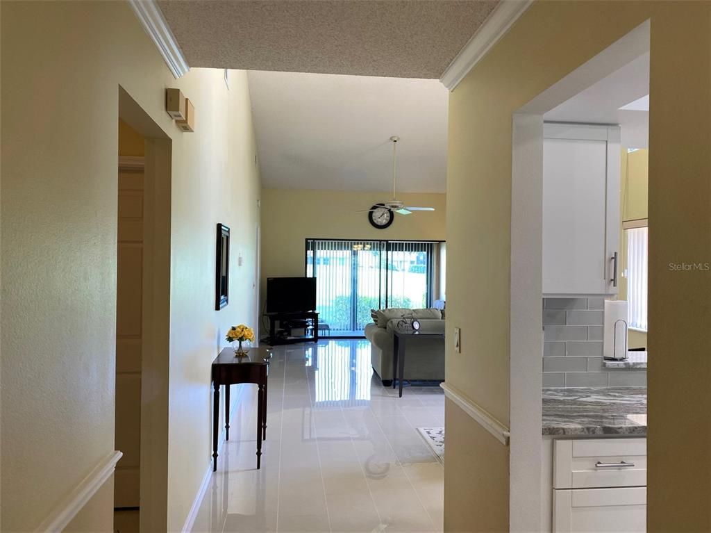 6281 Timberlake Drive, Unit H6, Sarasota, FL 34243 Photo