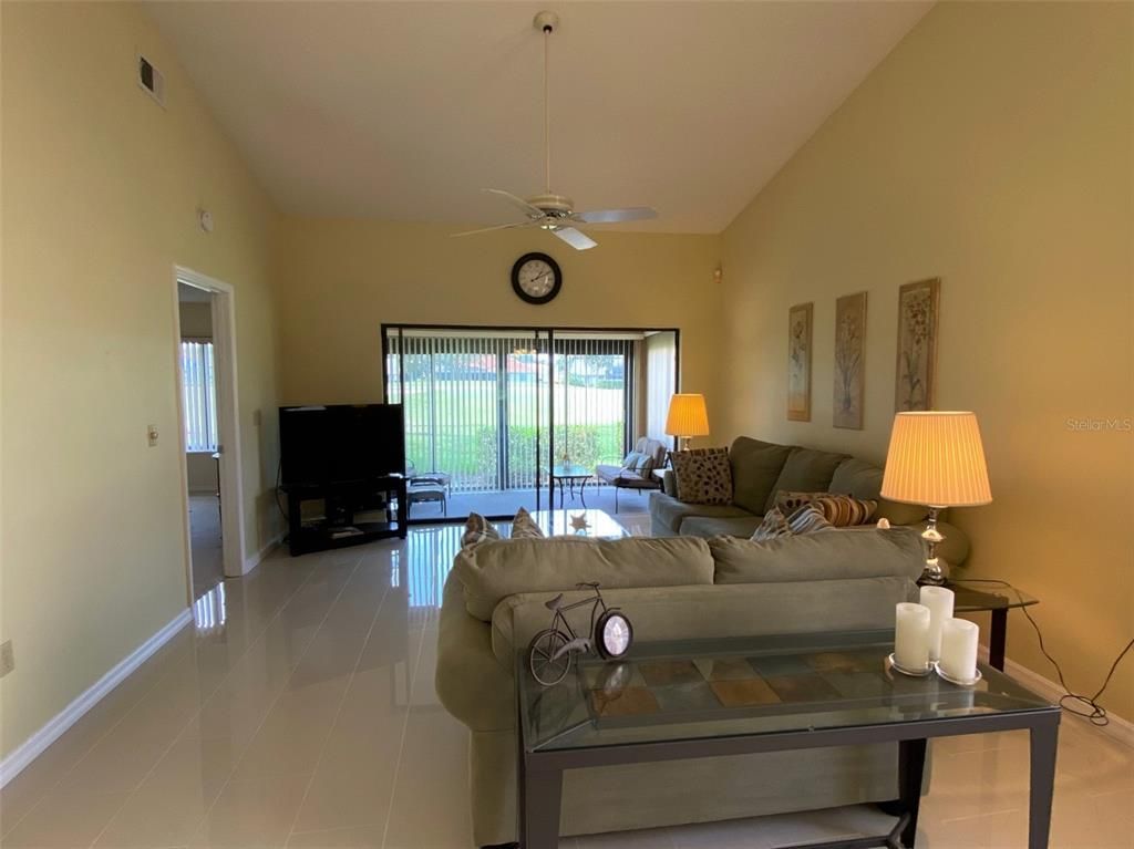 6281 Timberlake Drive, Unit H6, Sarasota, FL 34243 Photo