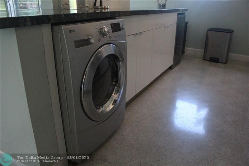 561 Bayshore Drive, Unit 4, Fort Lauderdale, FL 33304 Photo