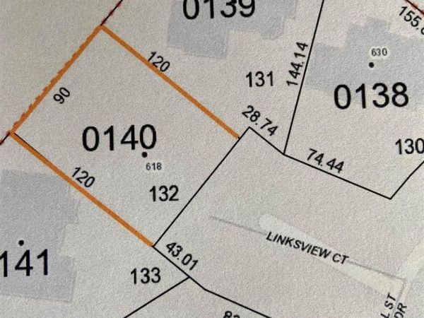 618 LINKSVIEW COURT, Wrightstown, WI 54180