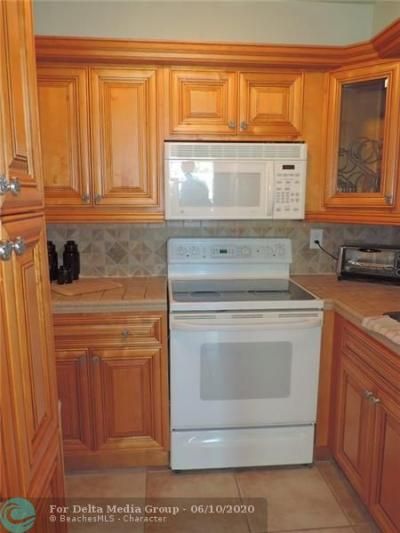 710 N Ocean Boulevard, Unit 202, Pompano Beach, FL 33062 Photo