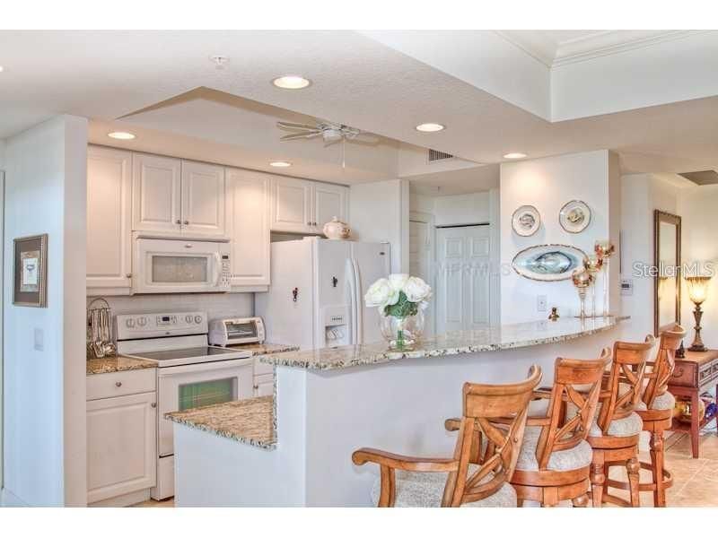 800 N. Tamiami Trail, Unit 303, Sarasota, FL 34236 Photo
