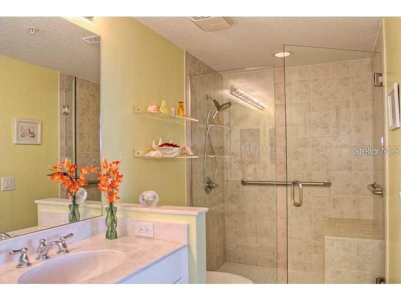 800 N. Tamiami Trail, Unit 303, Sarasota, FL 34236 Photo