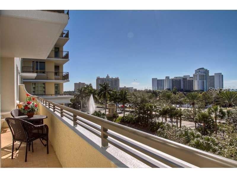 800 N. Tamiami Trail, Unit 303, Sarasota, FL 34236 Photo