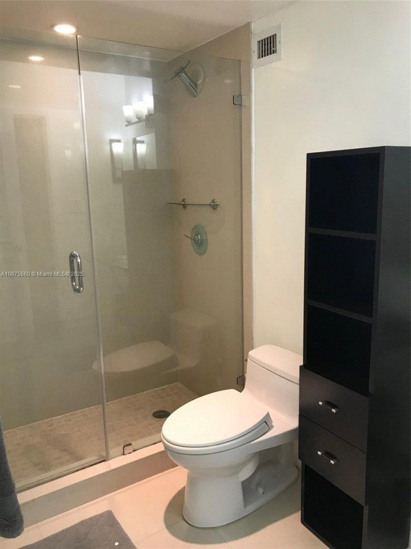 100 Lincoln Rd, Unit 1226, Miami Beach, FL 33139 Photo